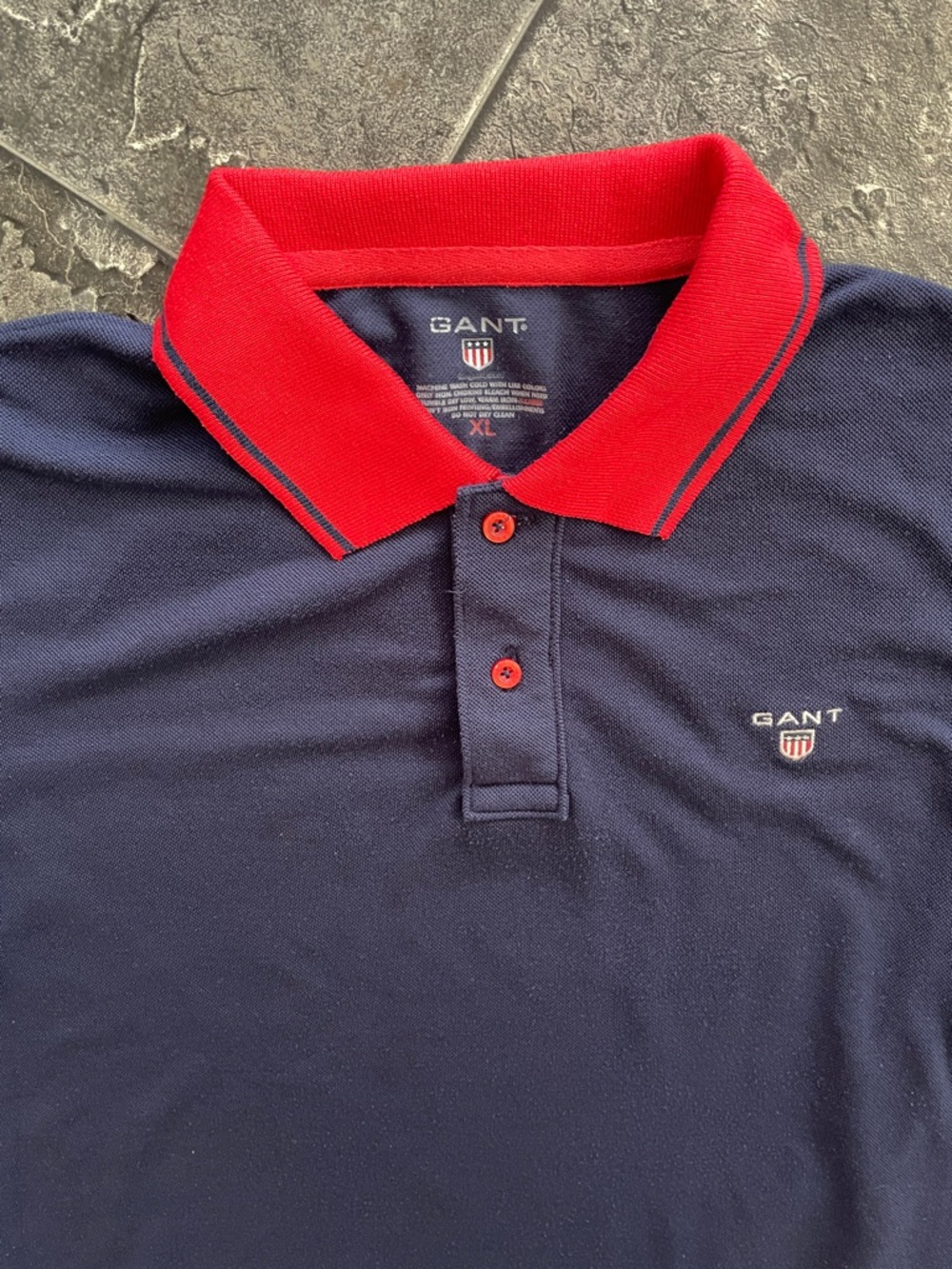 GANT Navy Polo w Red Trim Collar Casual Preppy Coastal Resortwear Old Money